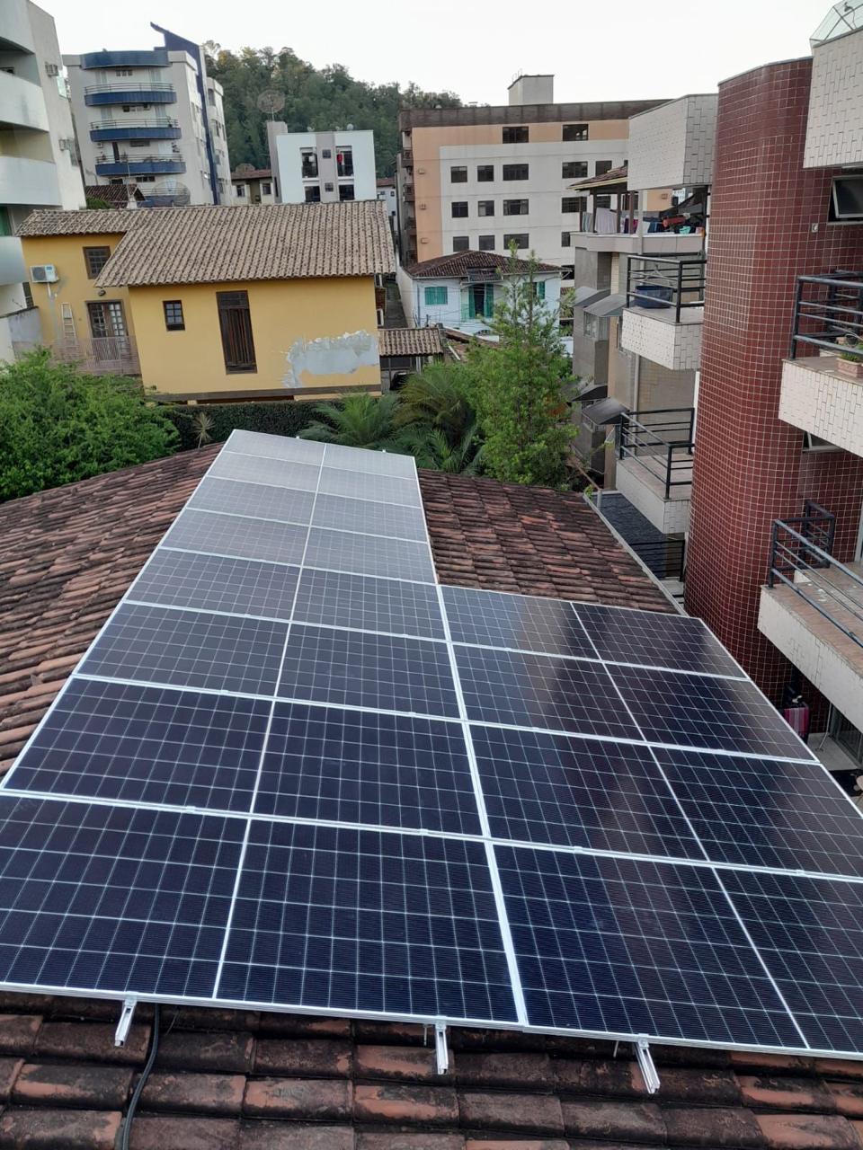 Instalação fotovoltaica telhado metálico MG
